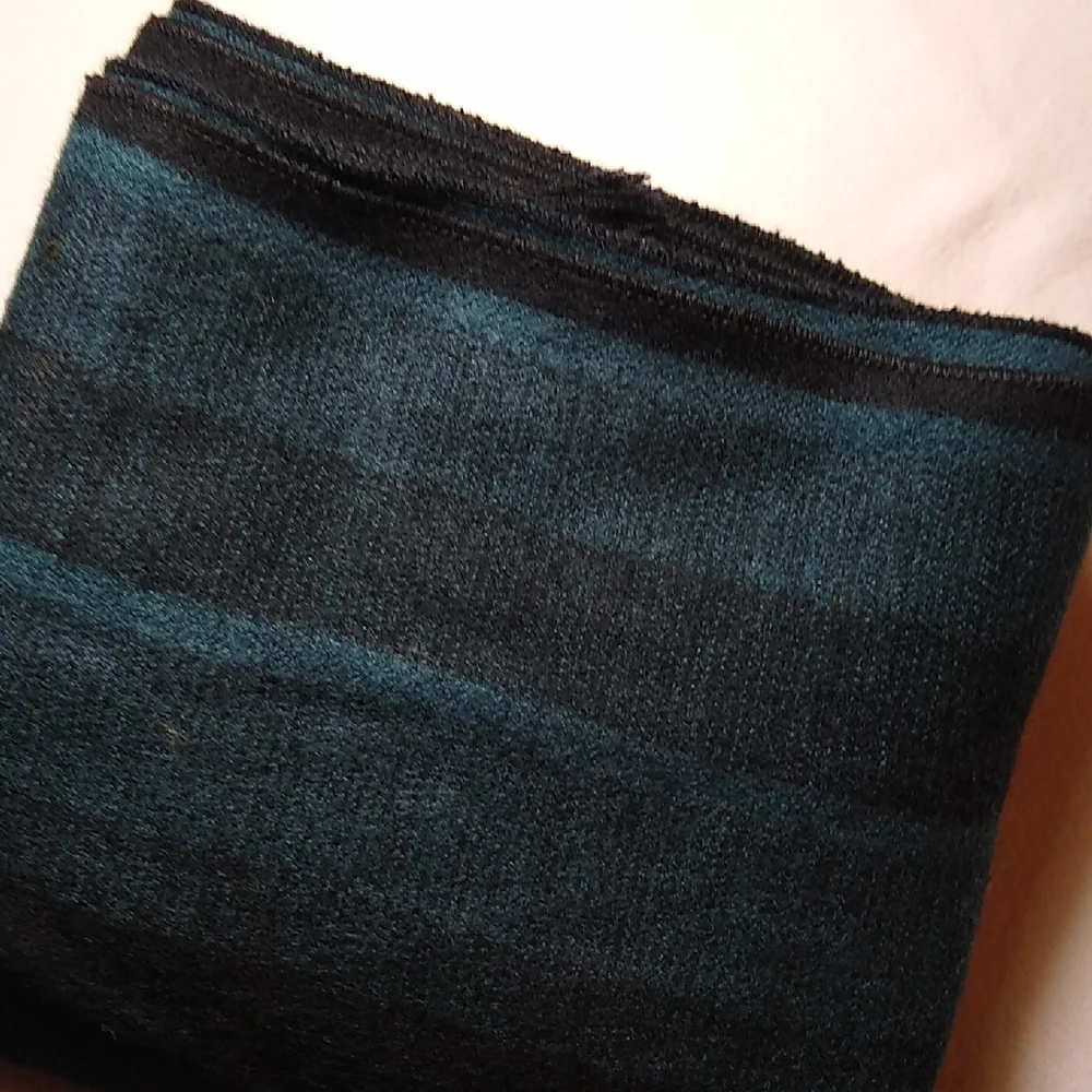 NWOT Van Heusen Teal & Black Scarf